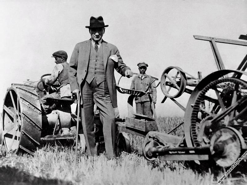 Atatürk_Orman Çiftliğinde Atatürk_Orman Çiftliğinde